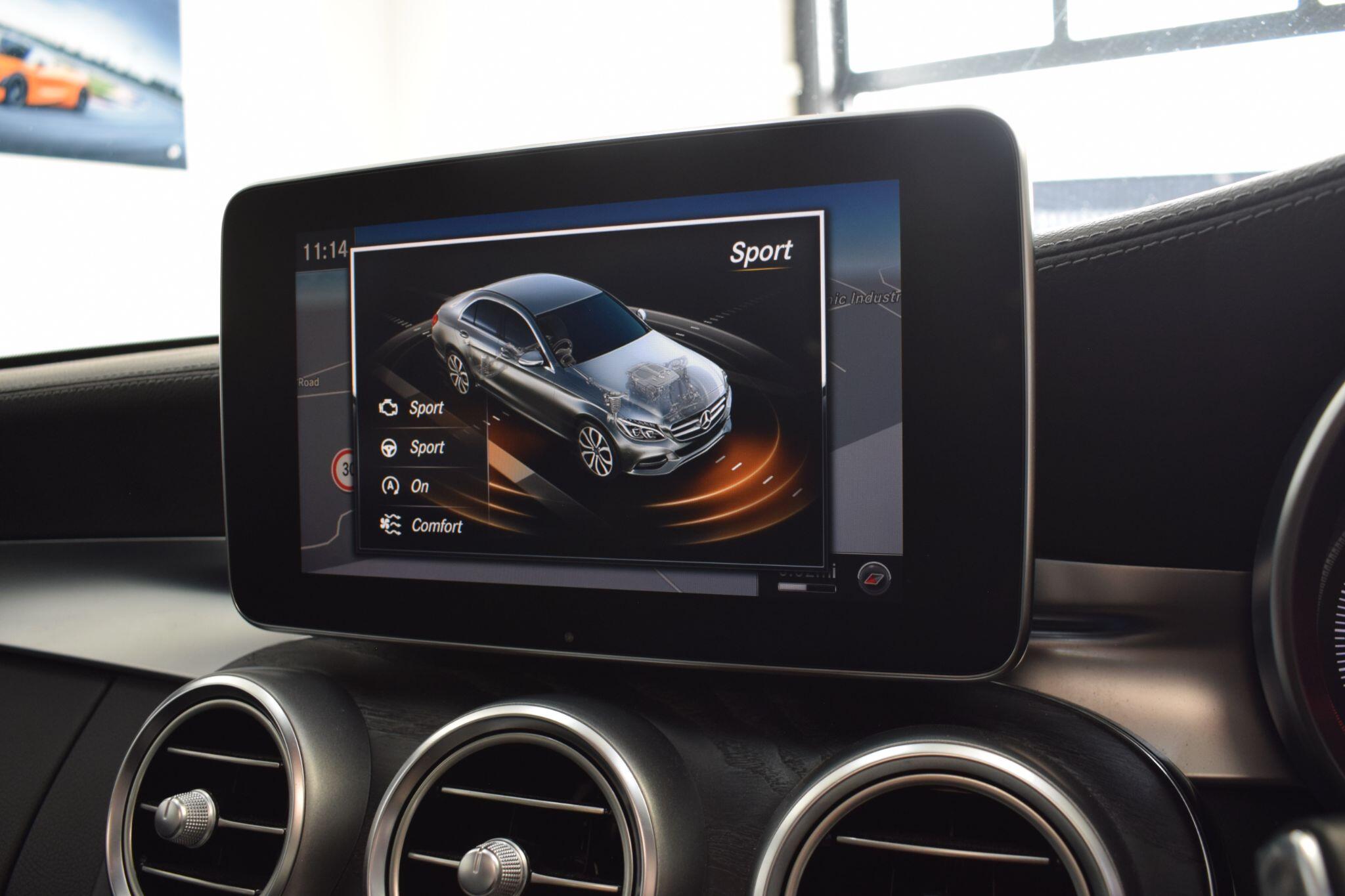 Mercedes-Benz C-Class view 17