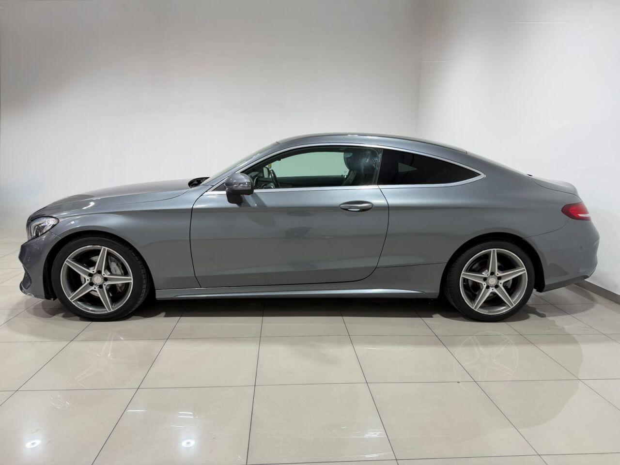 Mercedes-Benz C-Class view 6