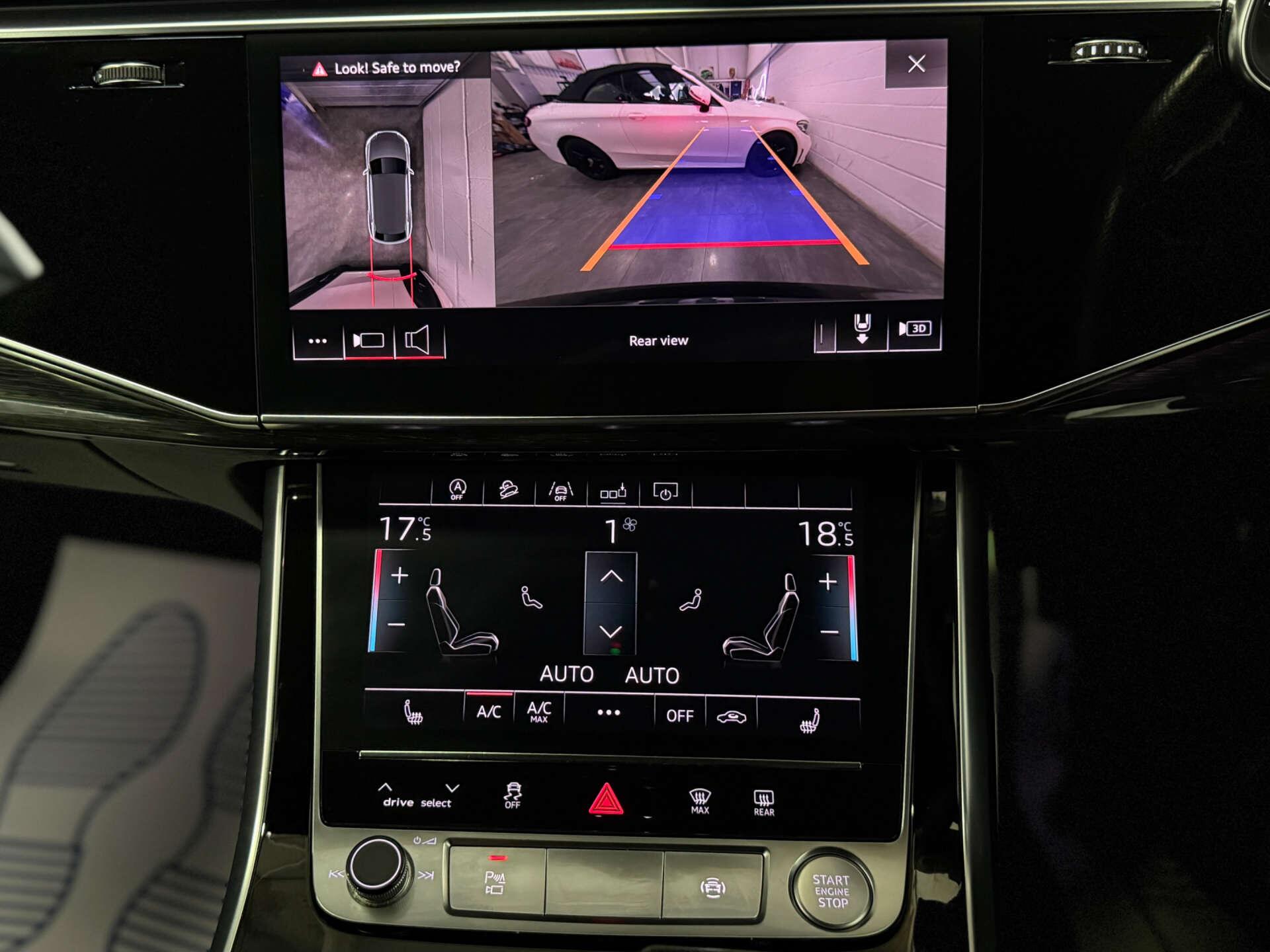 Audi Q8 view 22