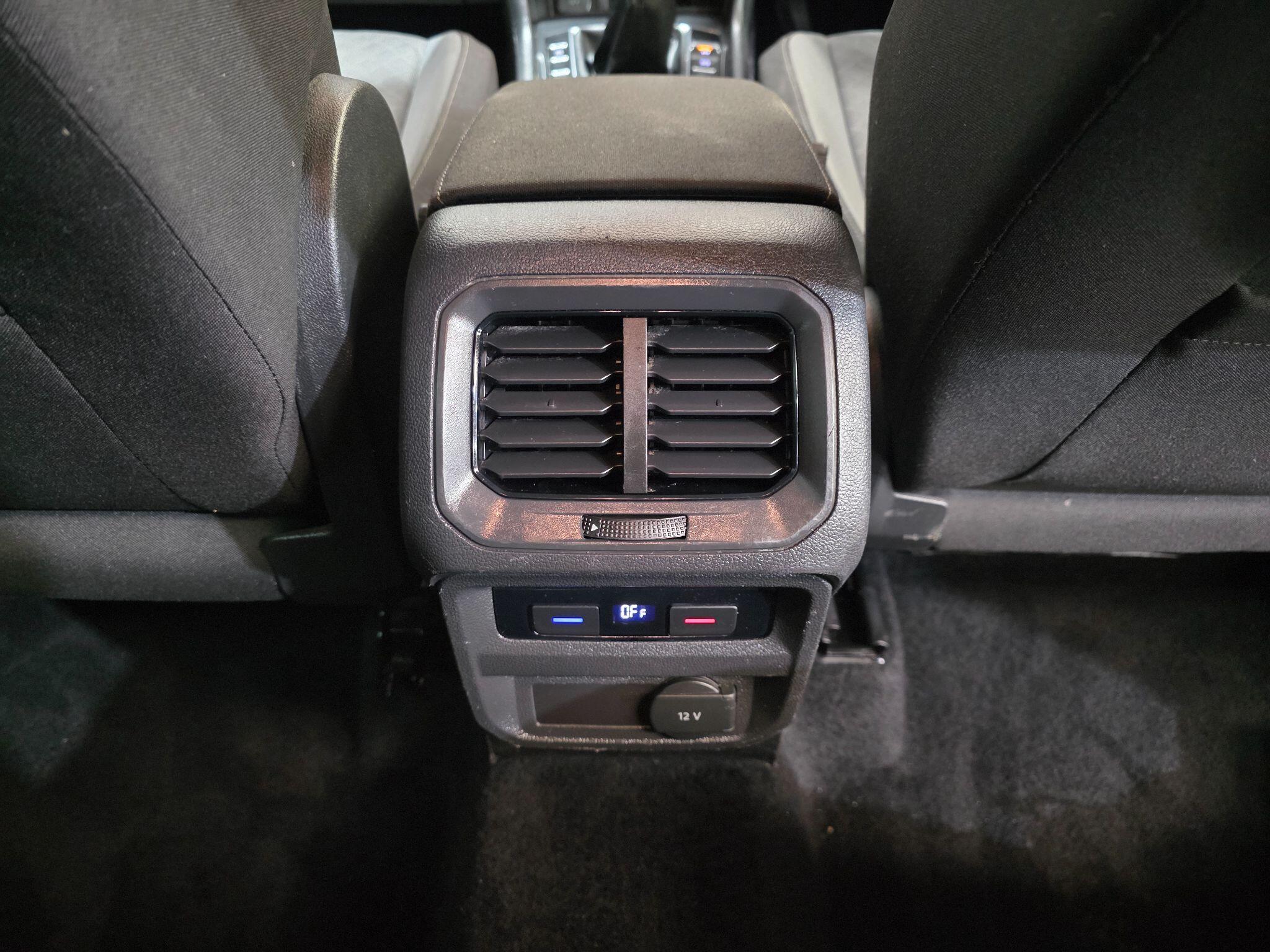Volkswagen Tiguan view 22
