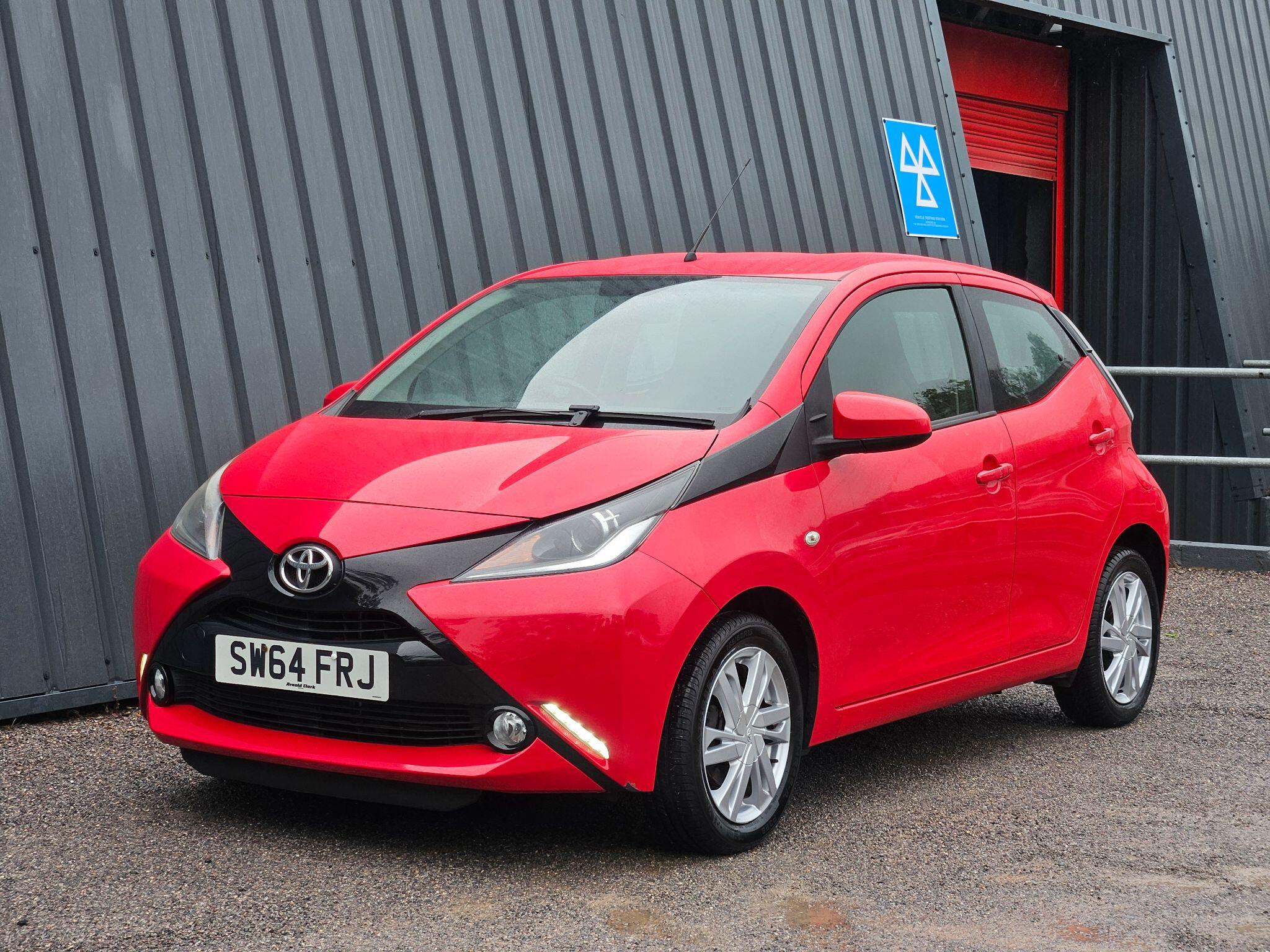 2015 Toyota AYGO image 7