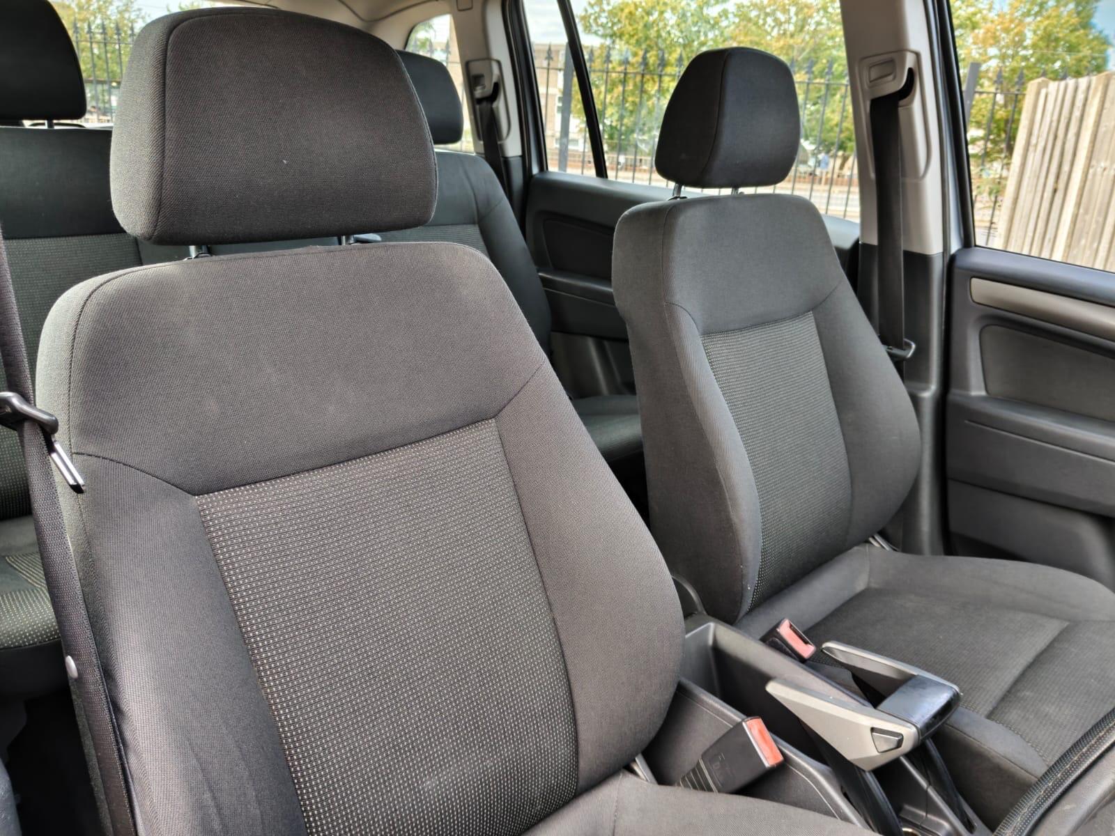 Vauxhall Zafira view 12