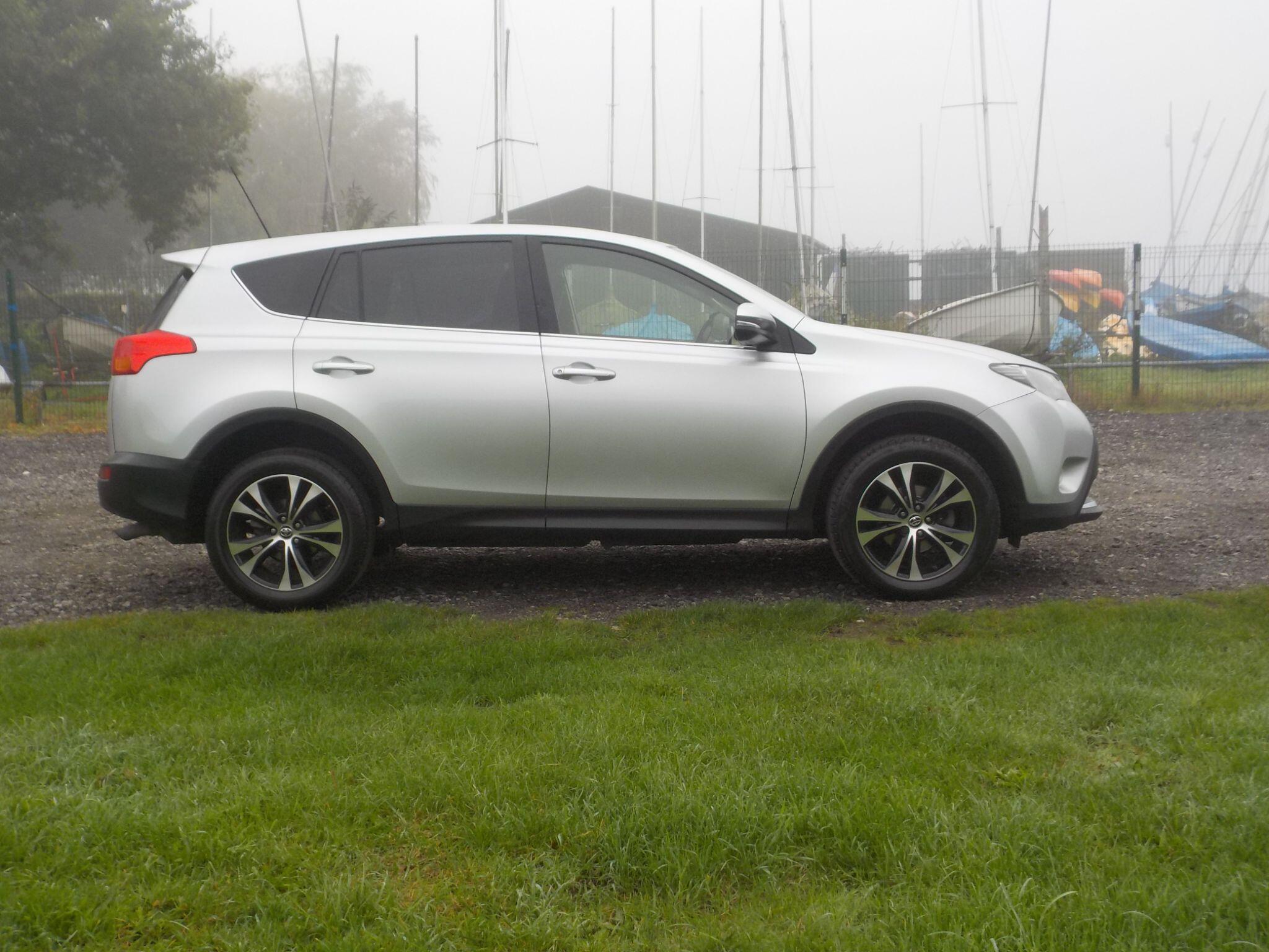 Toyota RAV4 2.0 D-4D Icon 2WD Euro 5 (s/s) 5dr