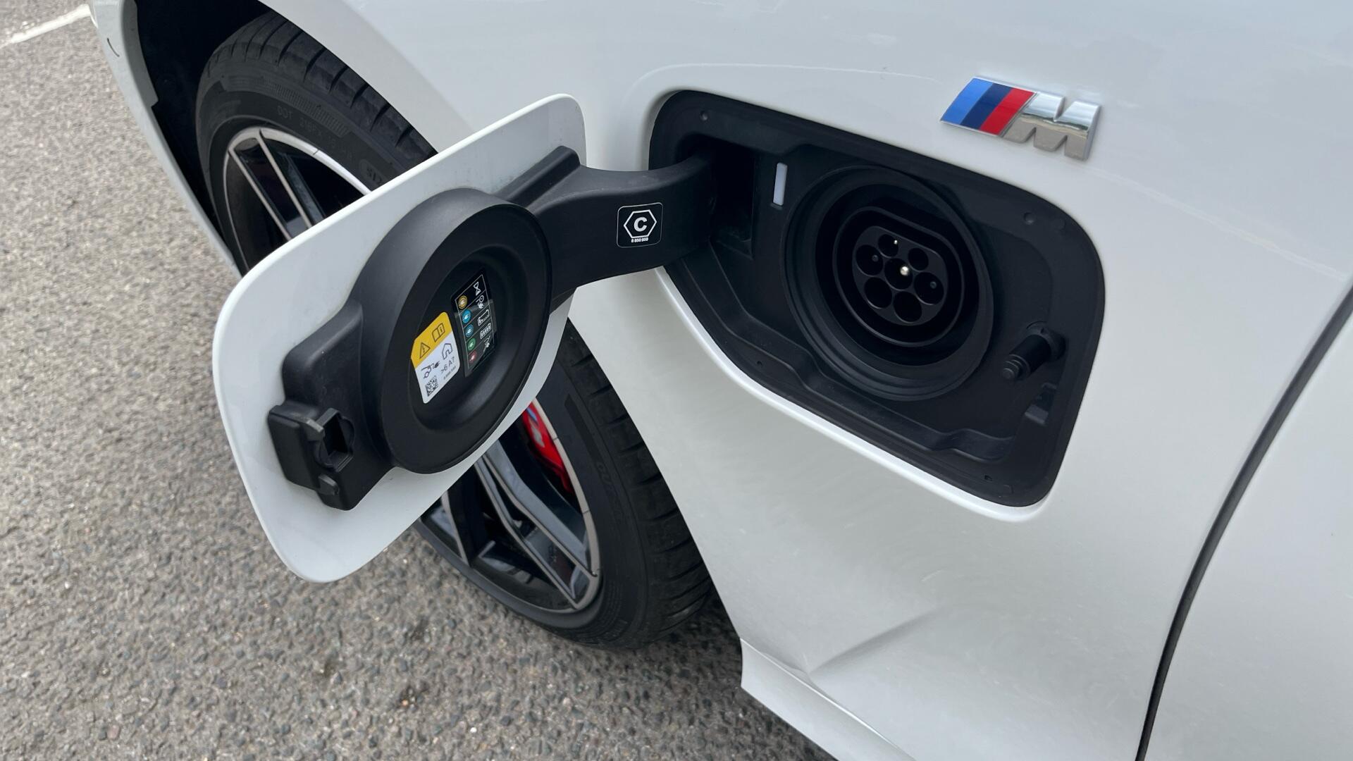 BMW 3 Series view 37