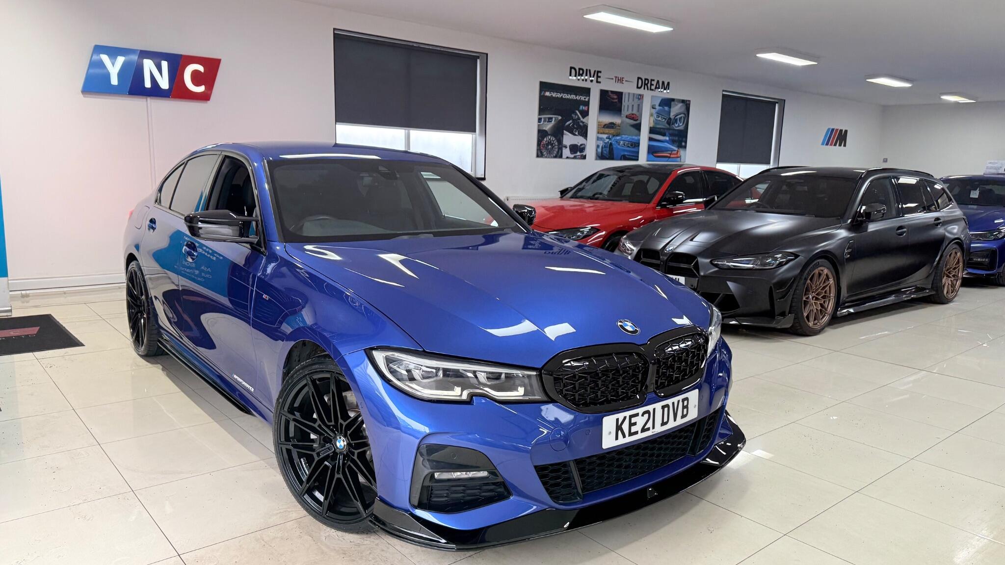 BMW 3 Series view 25