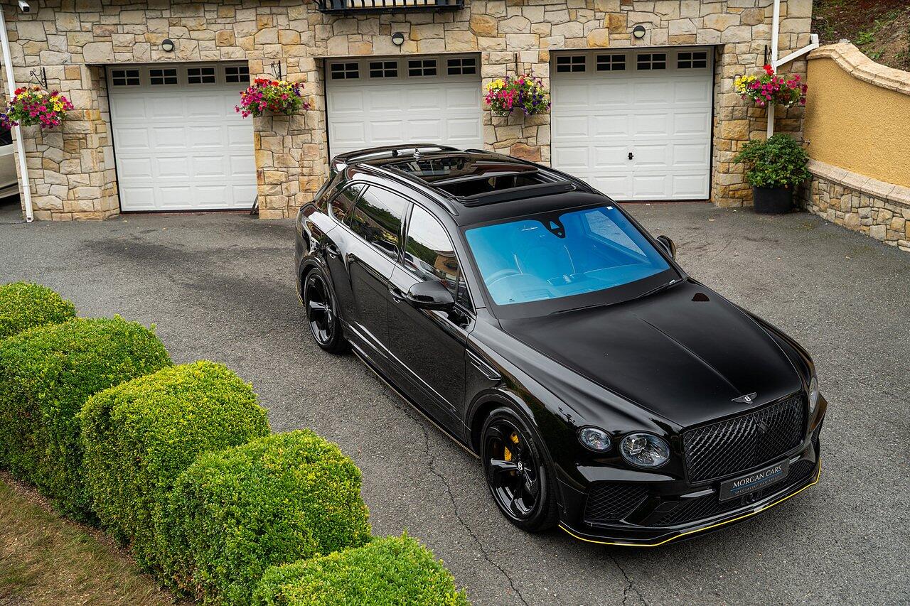 Bentley Bentayga view 108
