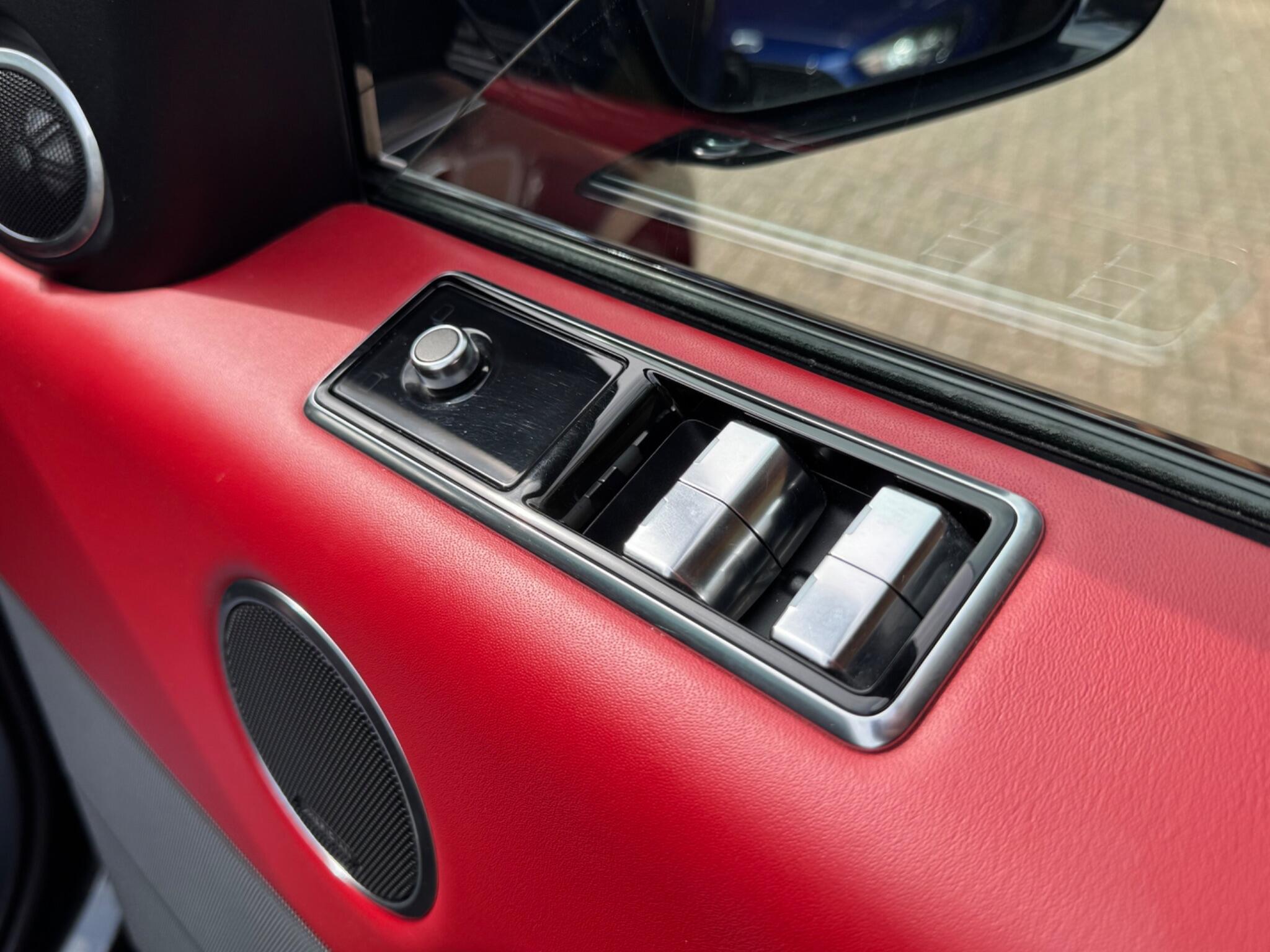 Land Rover Range Rover Sport view 22
