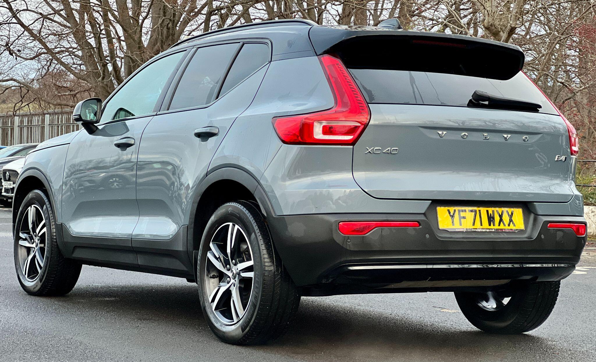 Volvo XC40 view 5