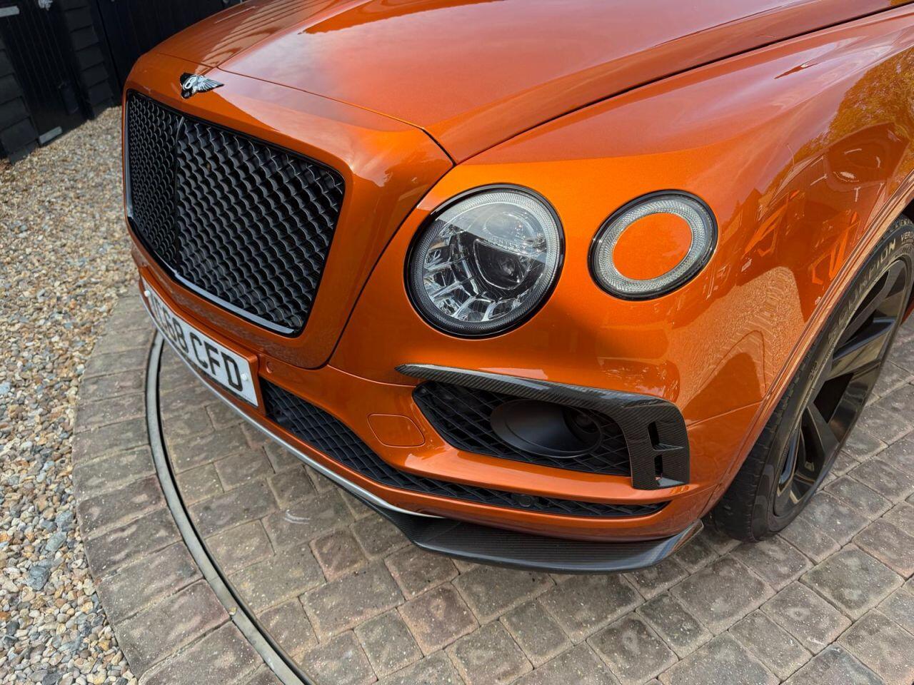Bentley Bentayga view 29