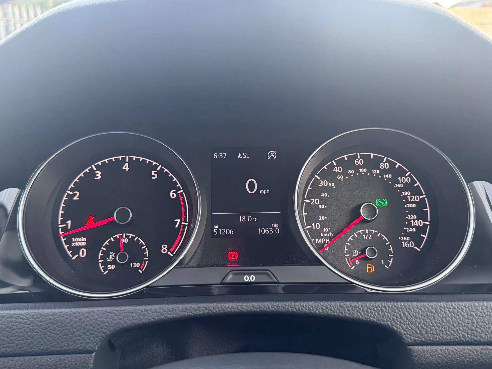 Volkswagen Golf view 40