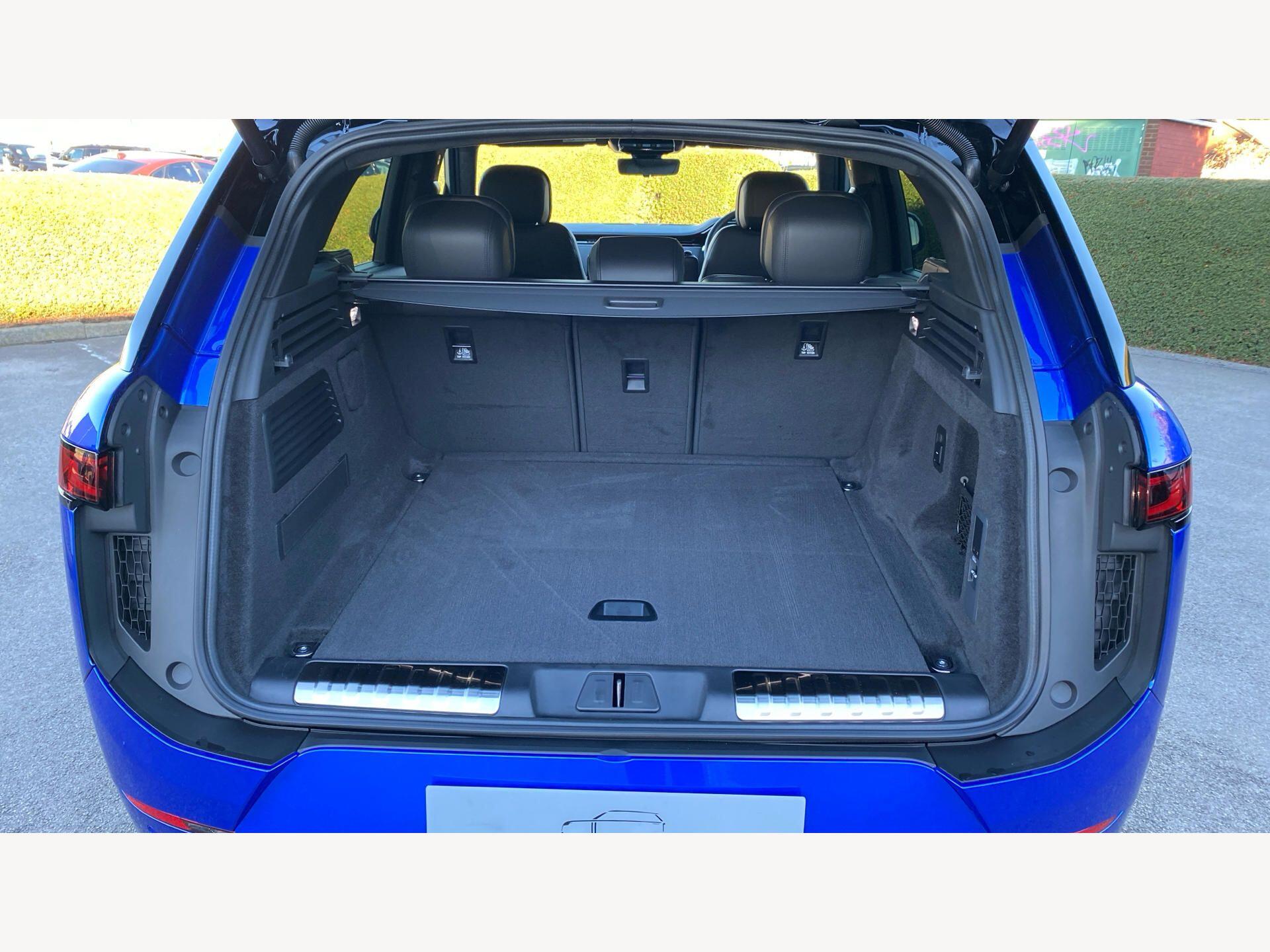 Land Rover Range Rover Sport view 12