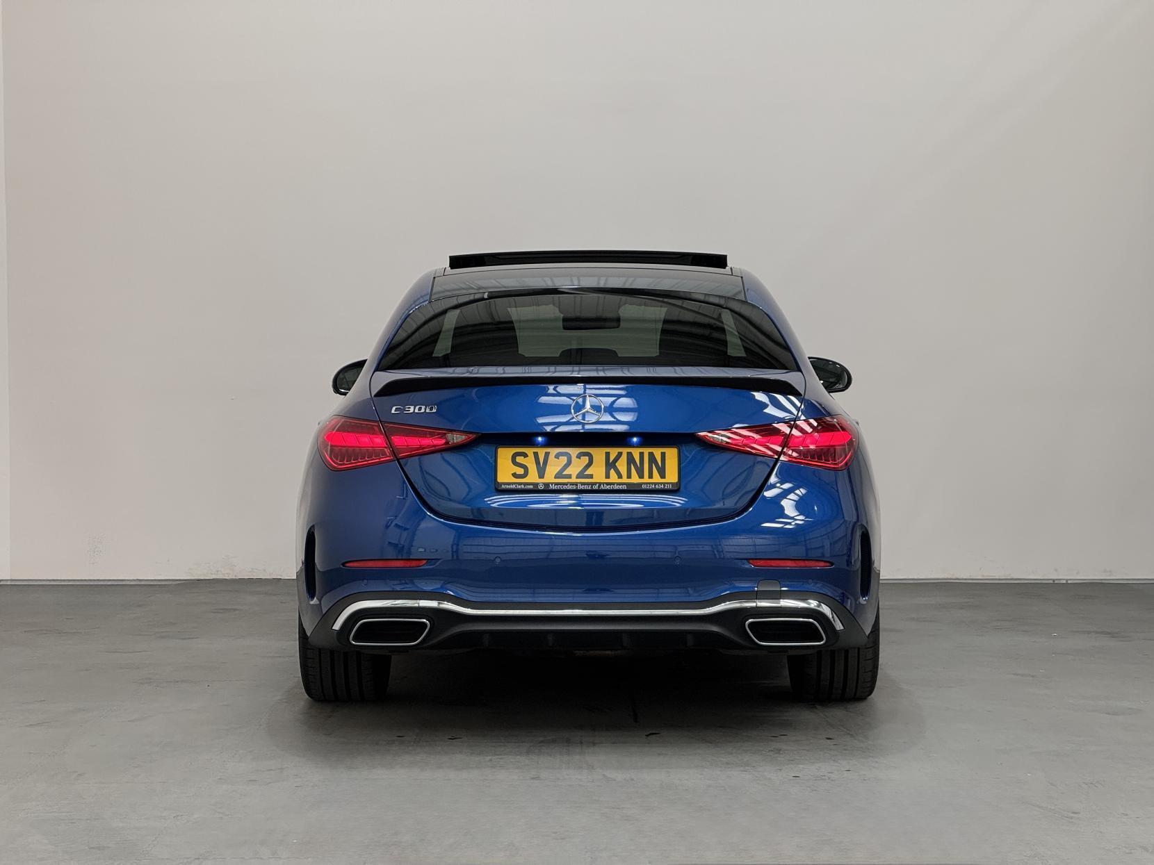 Mercedes-Benz C Class view 13