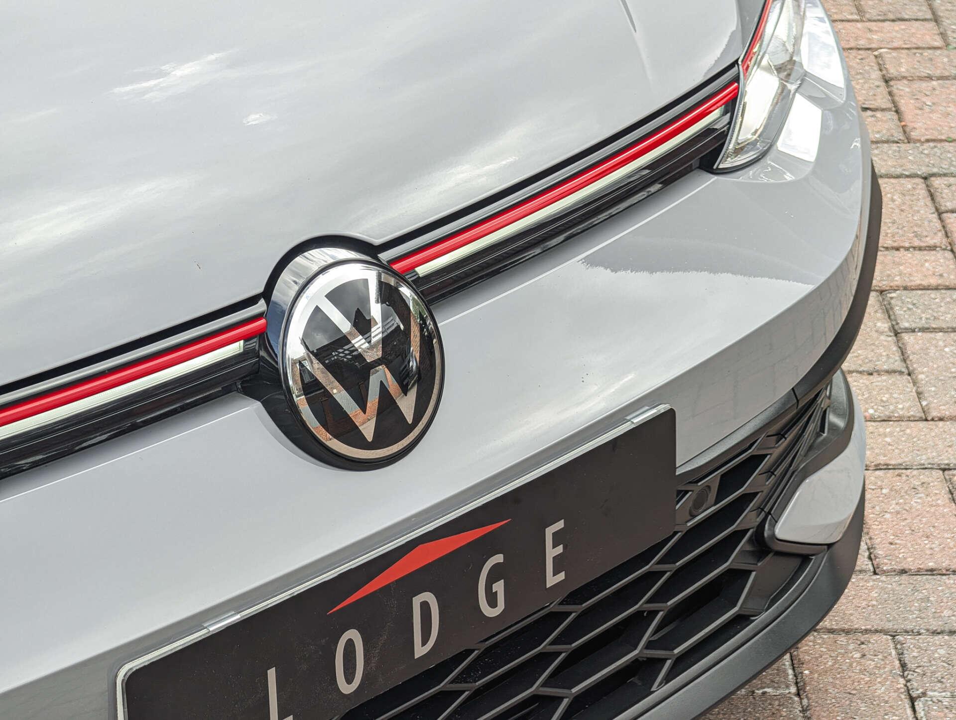 Volkswagen Golf view 10