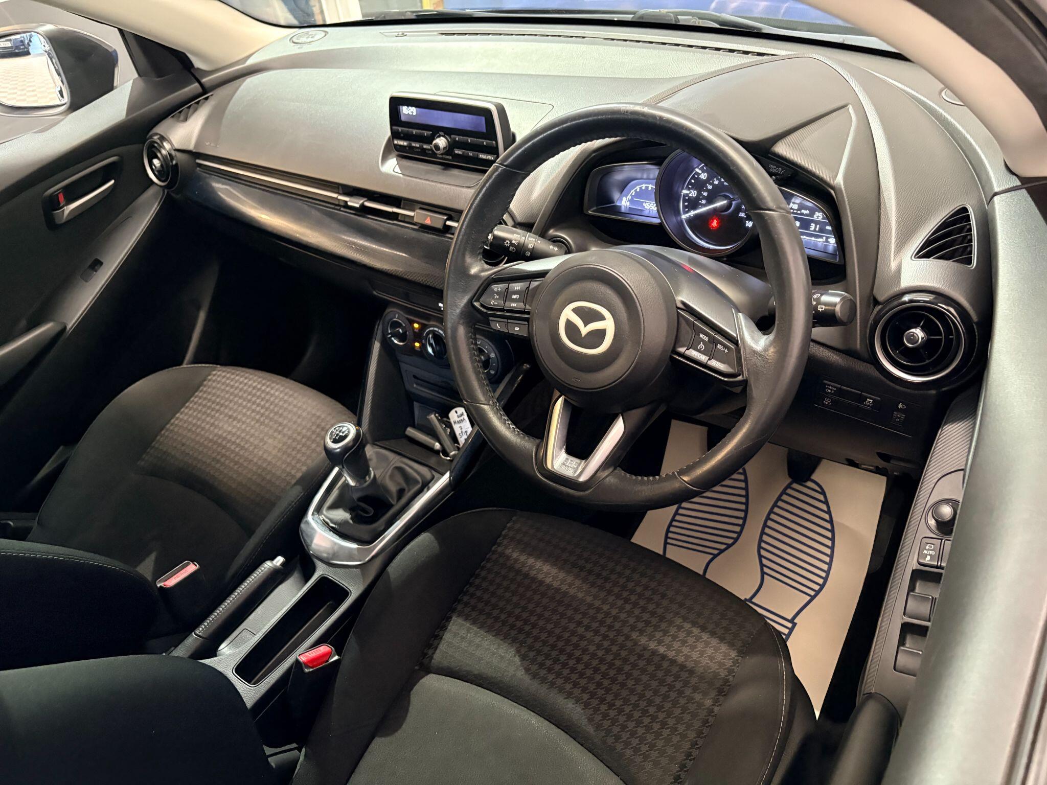 Mazda Mazda2 view 4