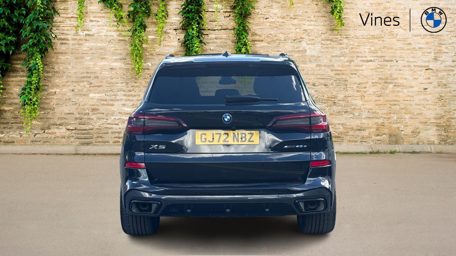 BMW X5 view 15