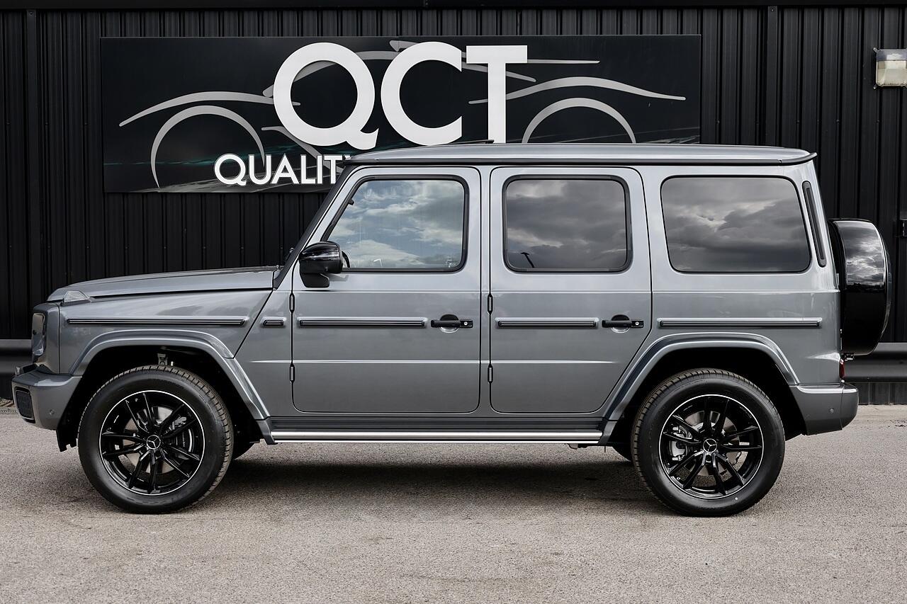 Mercedes-Benz G Class view 2