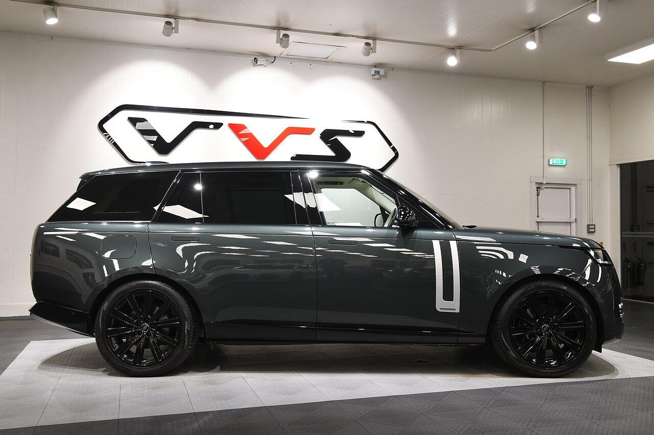 Land Rover Range Rover view 2
