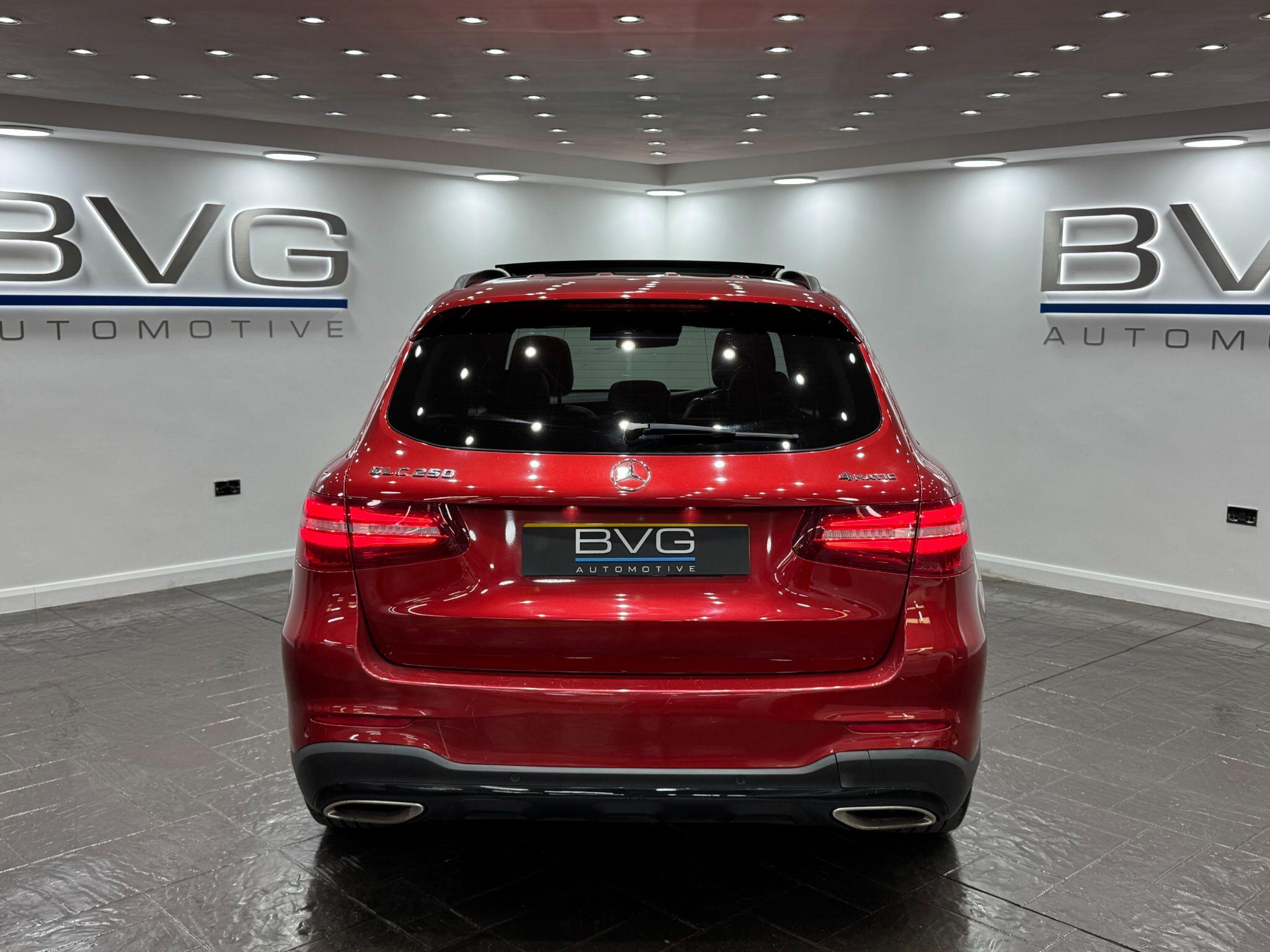 Mercedes-Benz GLC view 9