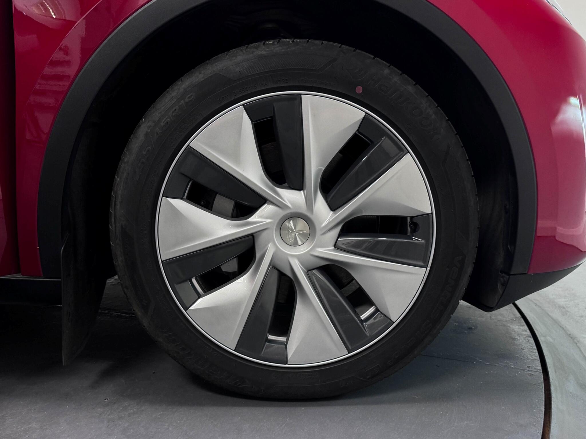 Tesla Model Y view 54