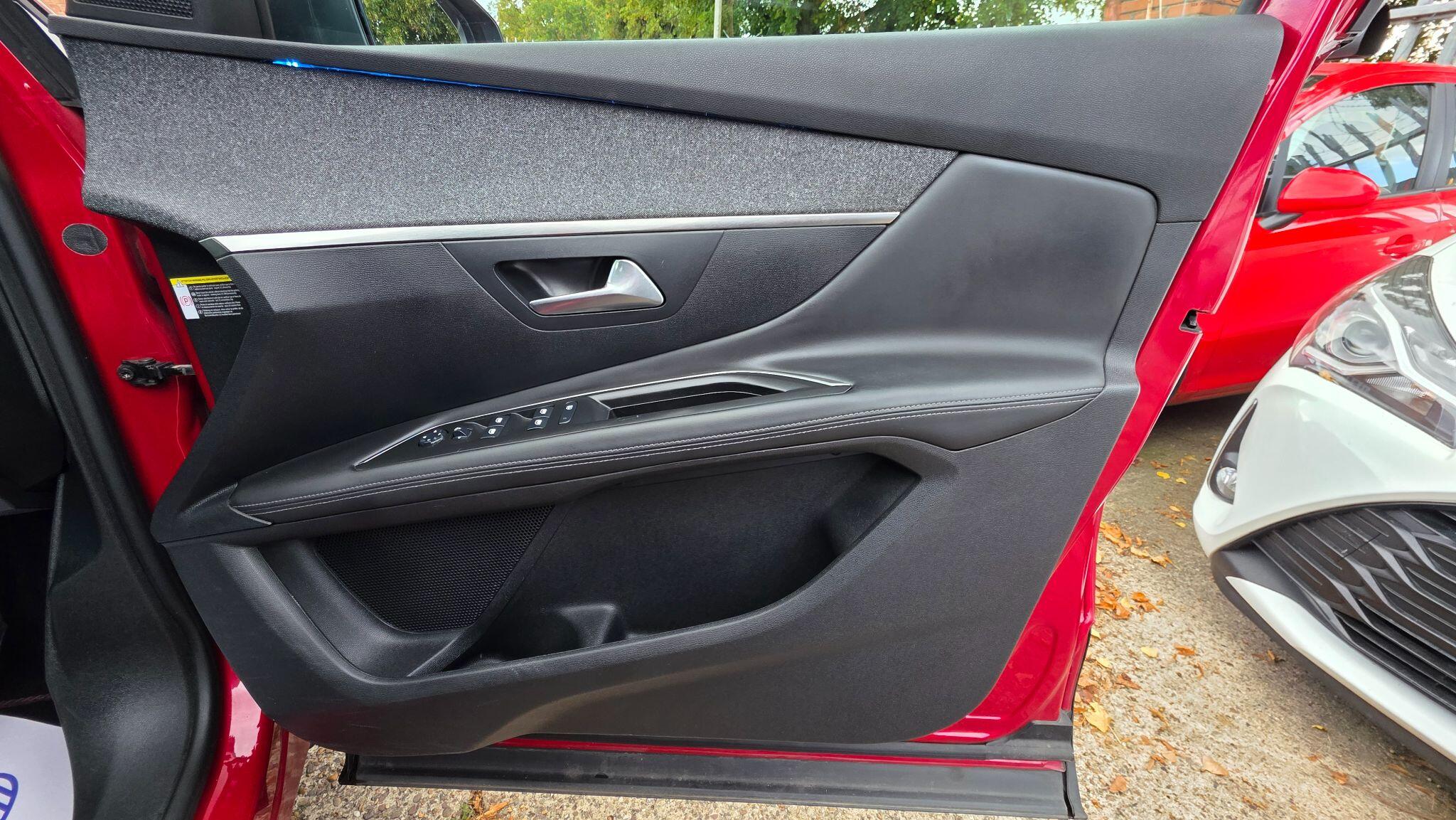 Peugeot 3008 view 35