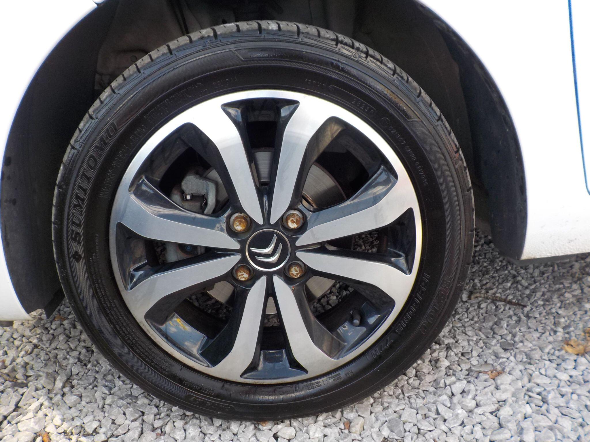 Citroen C1 1.0 VTi Shine Euro 6 (s/s) 5dr