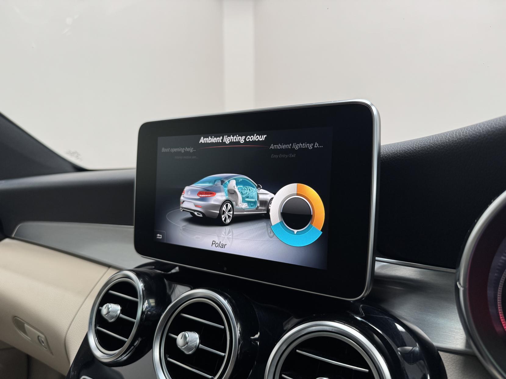 Mercedes-Benz C Class view 31