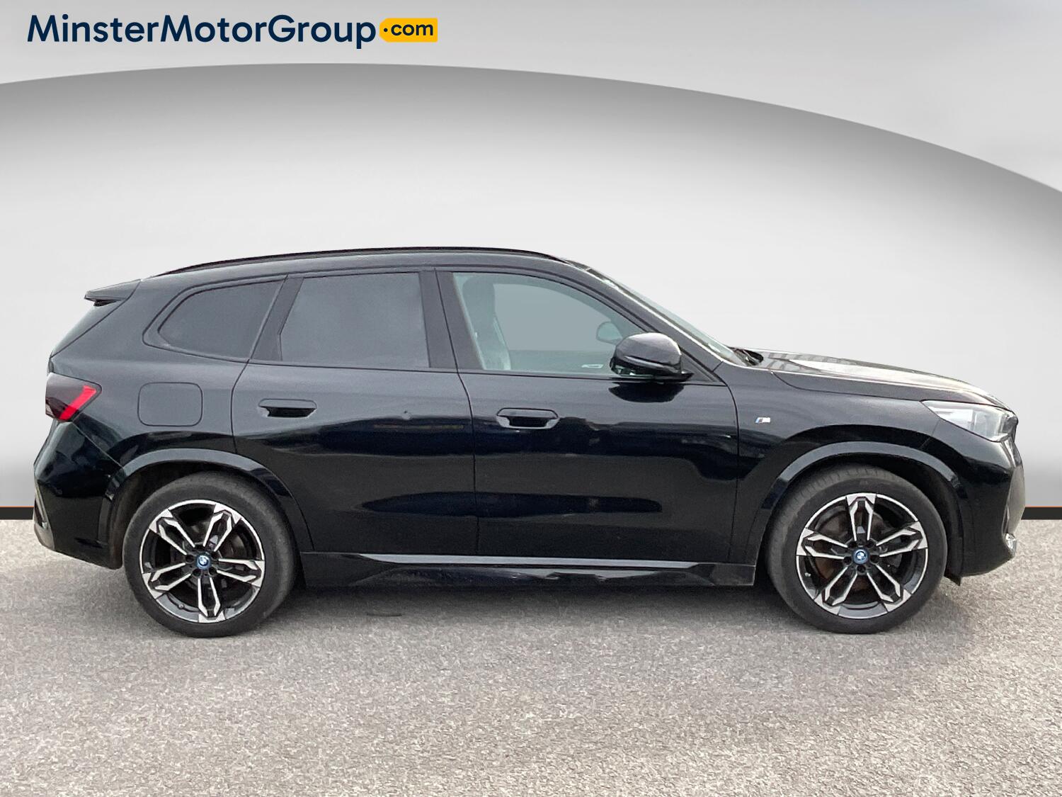 BMW Ix1 view 2