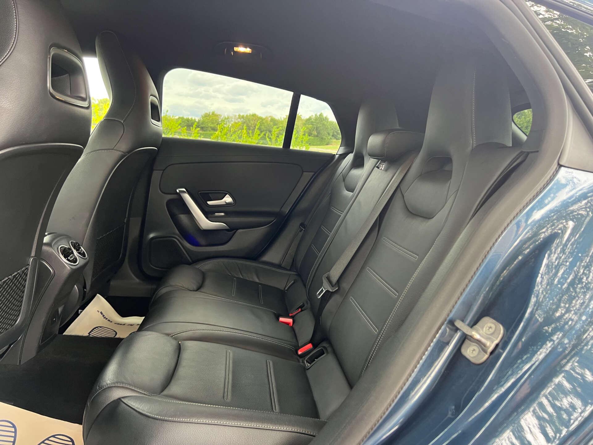 Mercedes-Benz Cla view 33
