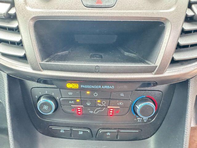 Ford Transit Connect view 25