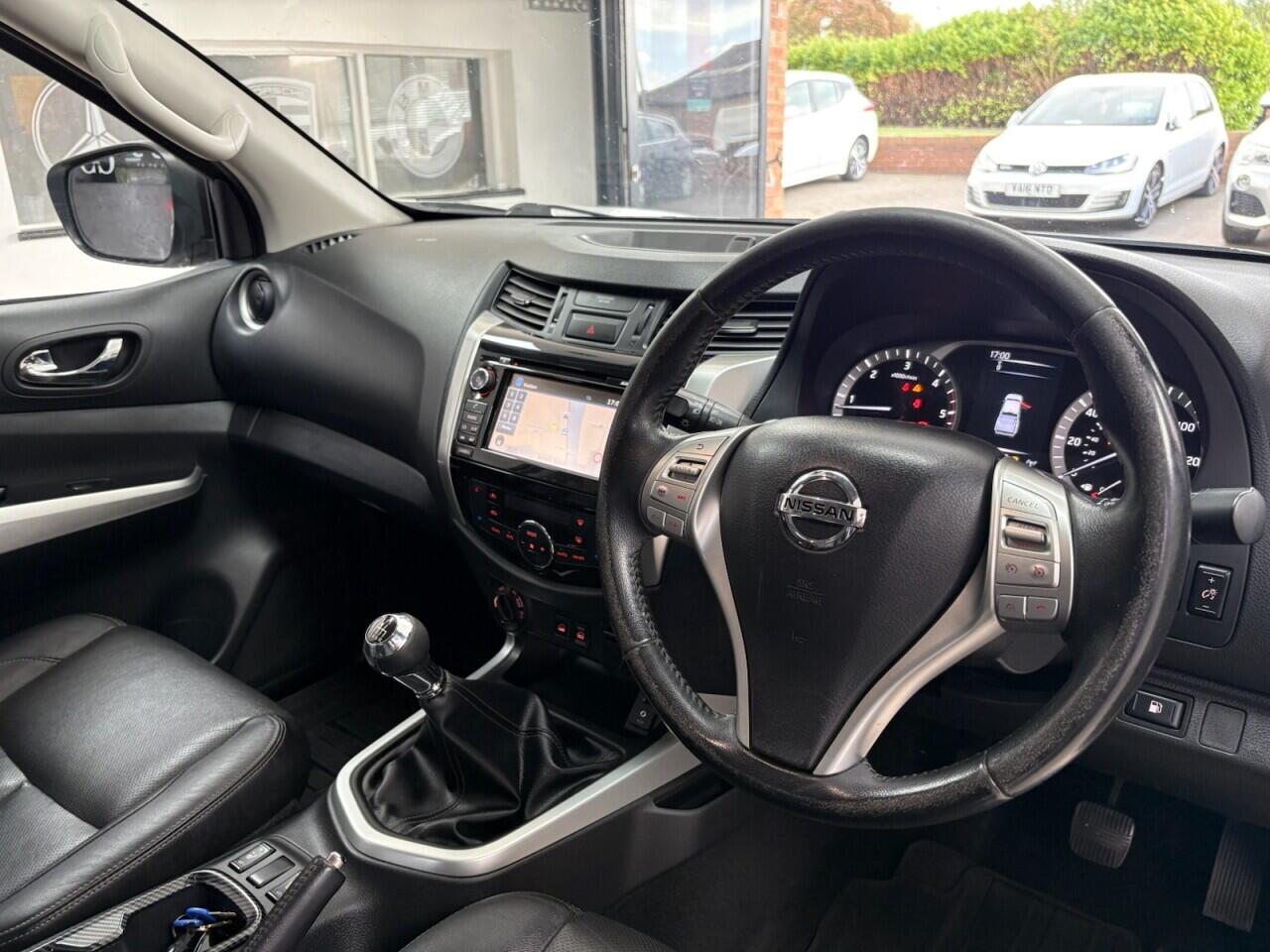 Nissan Navara view 16