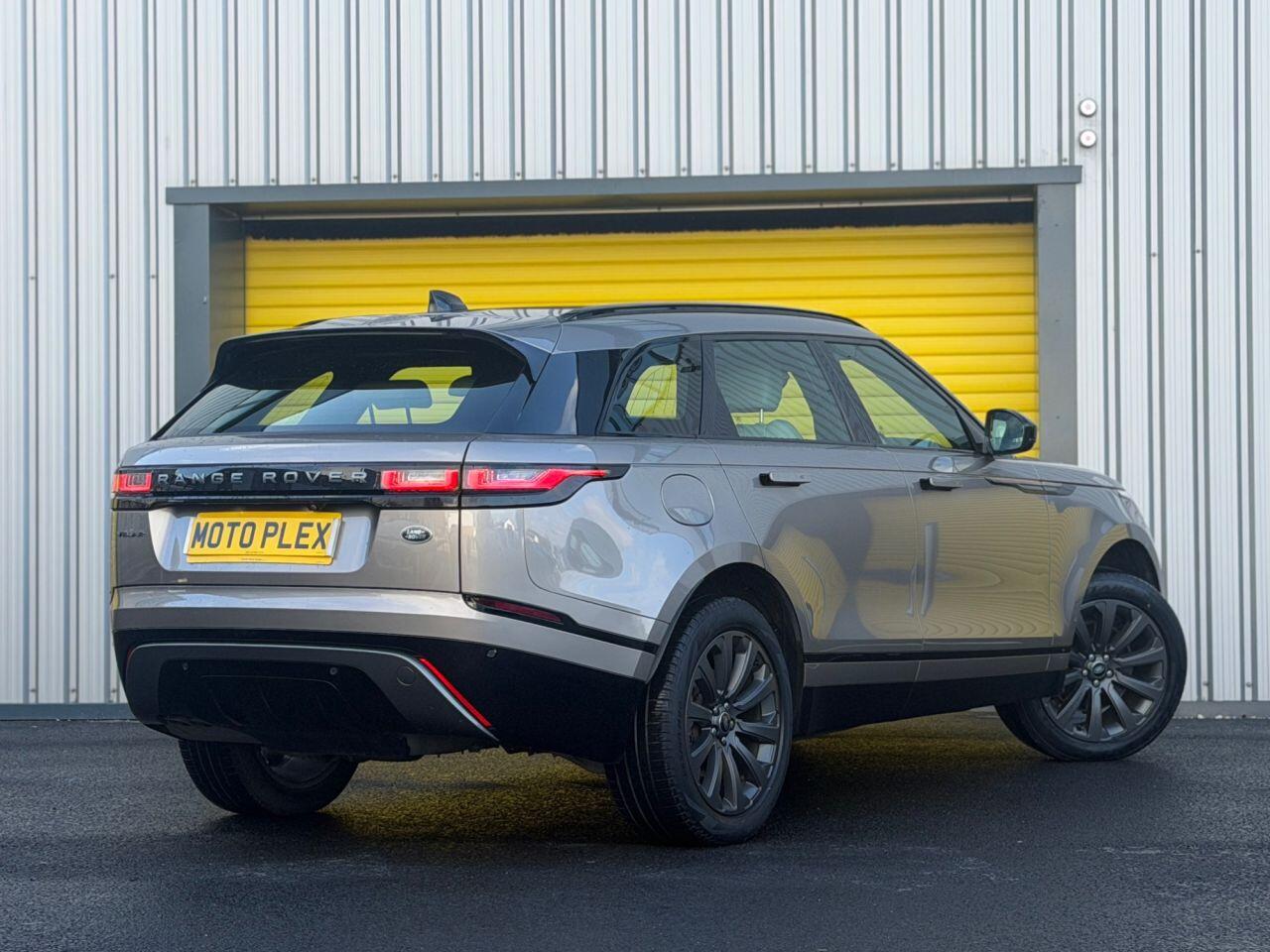 Land Rover Range Rover Velar view 7