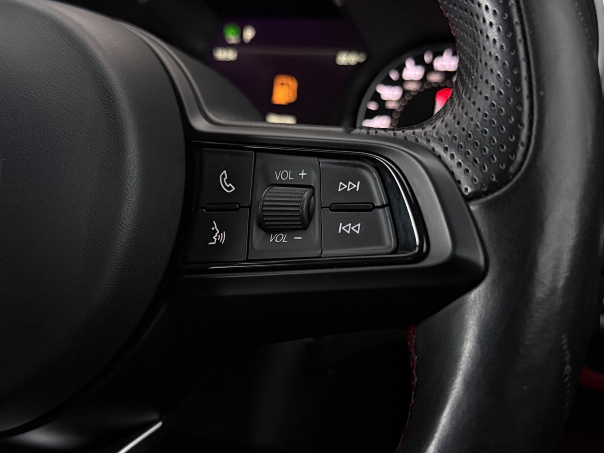 Alfa Romeo Stelvio view 16