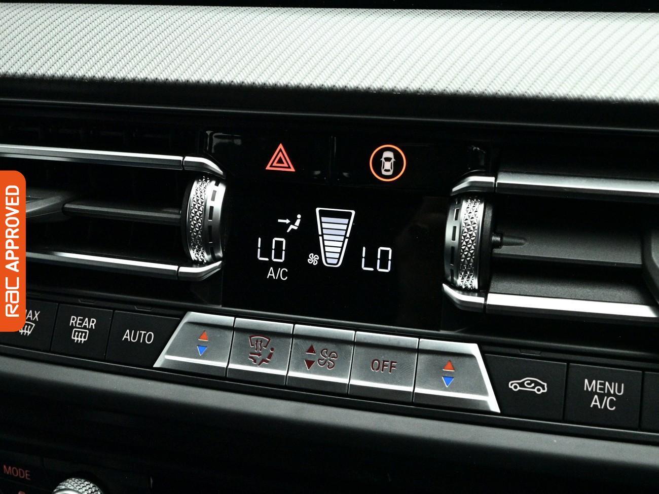BMW 1 Series view 15
