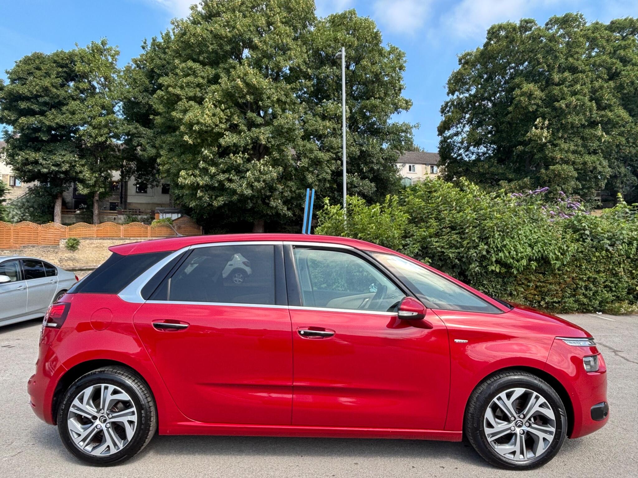 Citroen C4 Picasso view 4