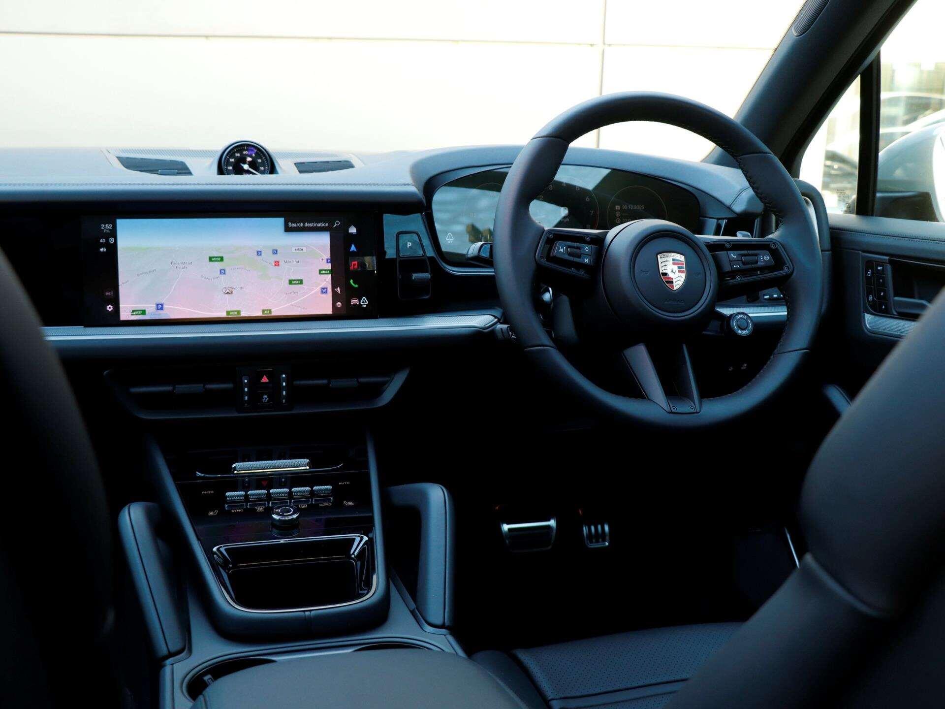 Porsche Cayenne view 12