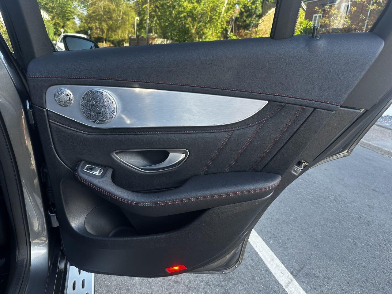Mercedes-Benz GLC view 13