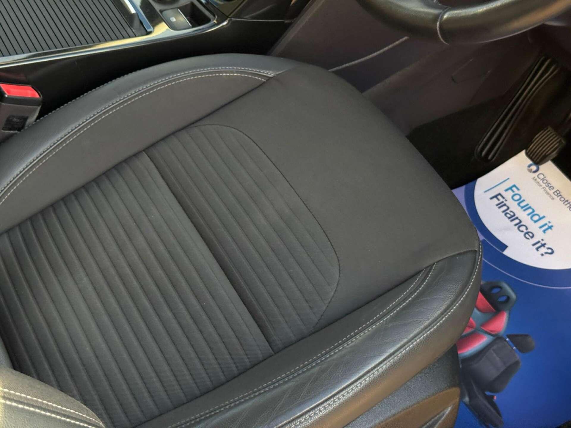 Ford Kuga view 39