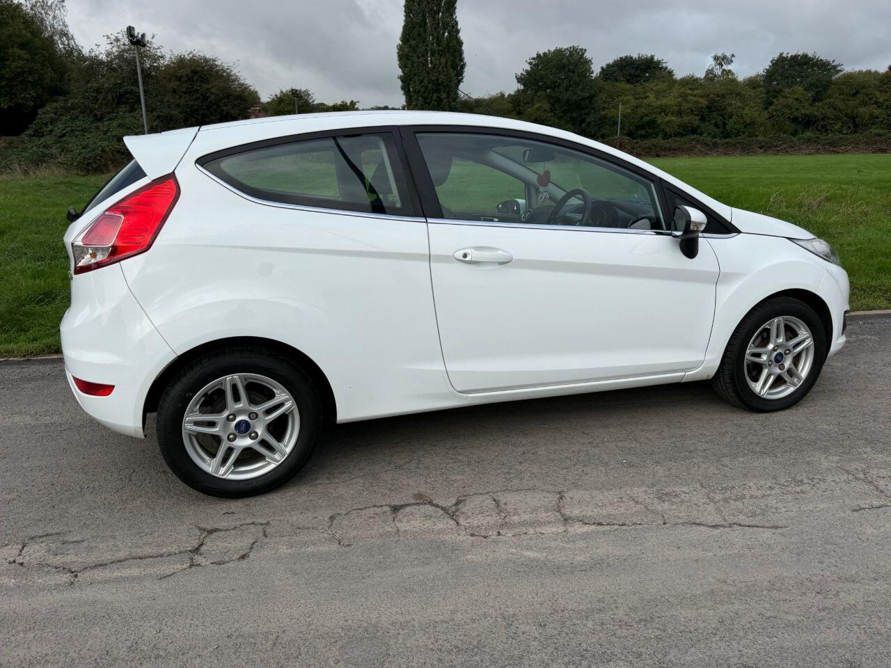 Ford Fiesta view 7