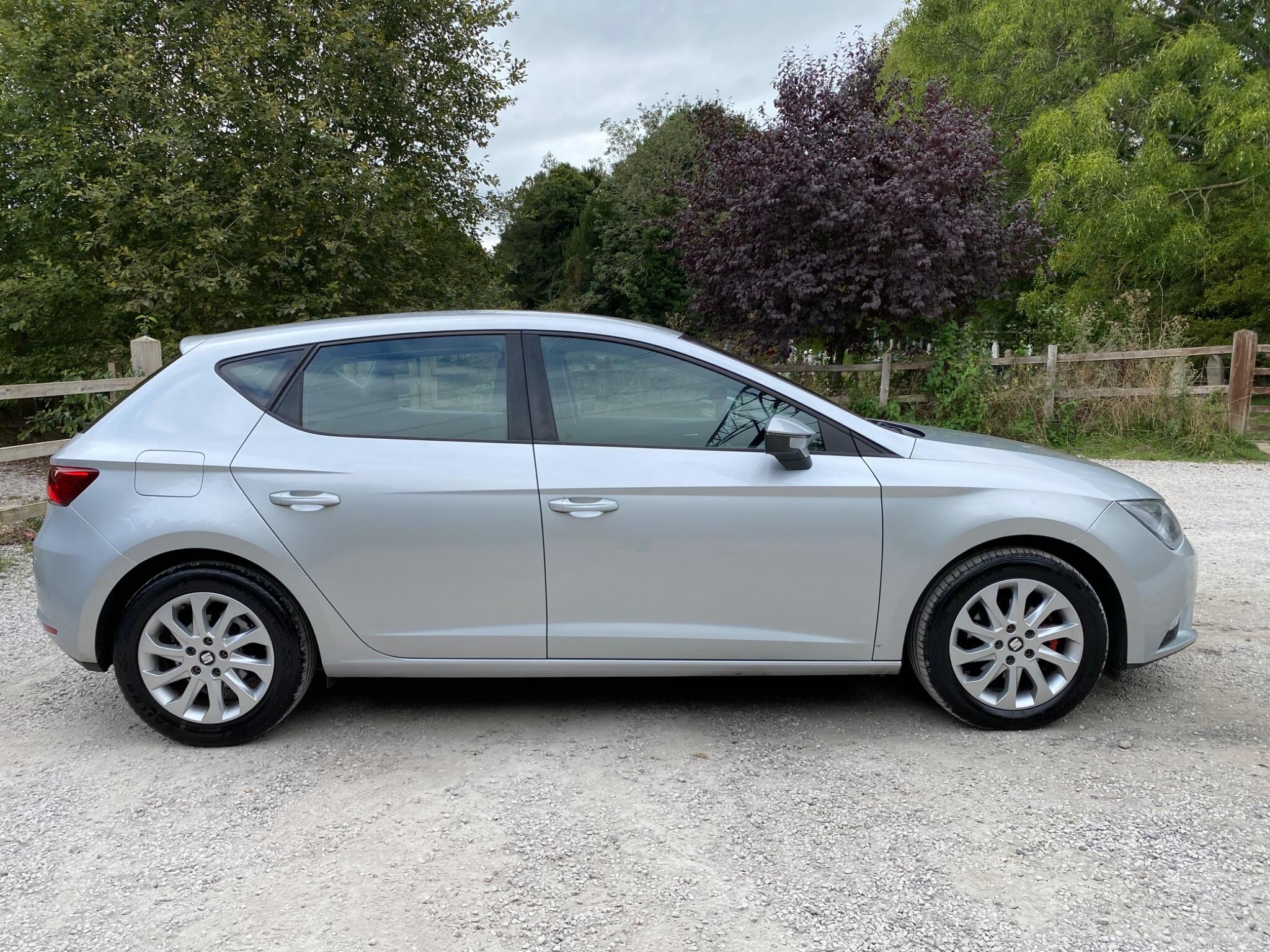 Seat Leon view 8