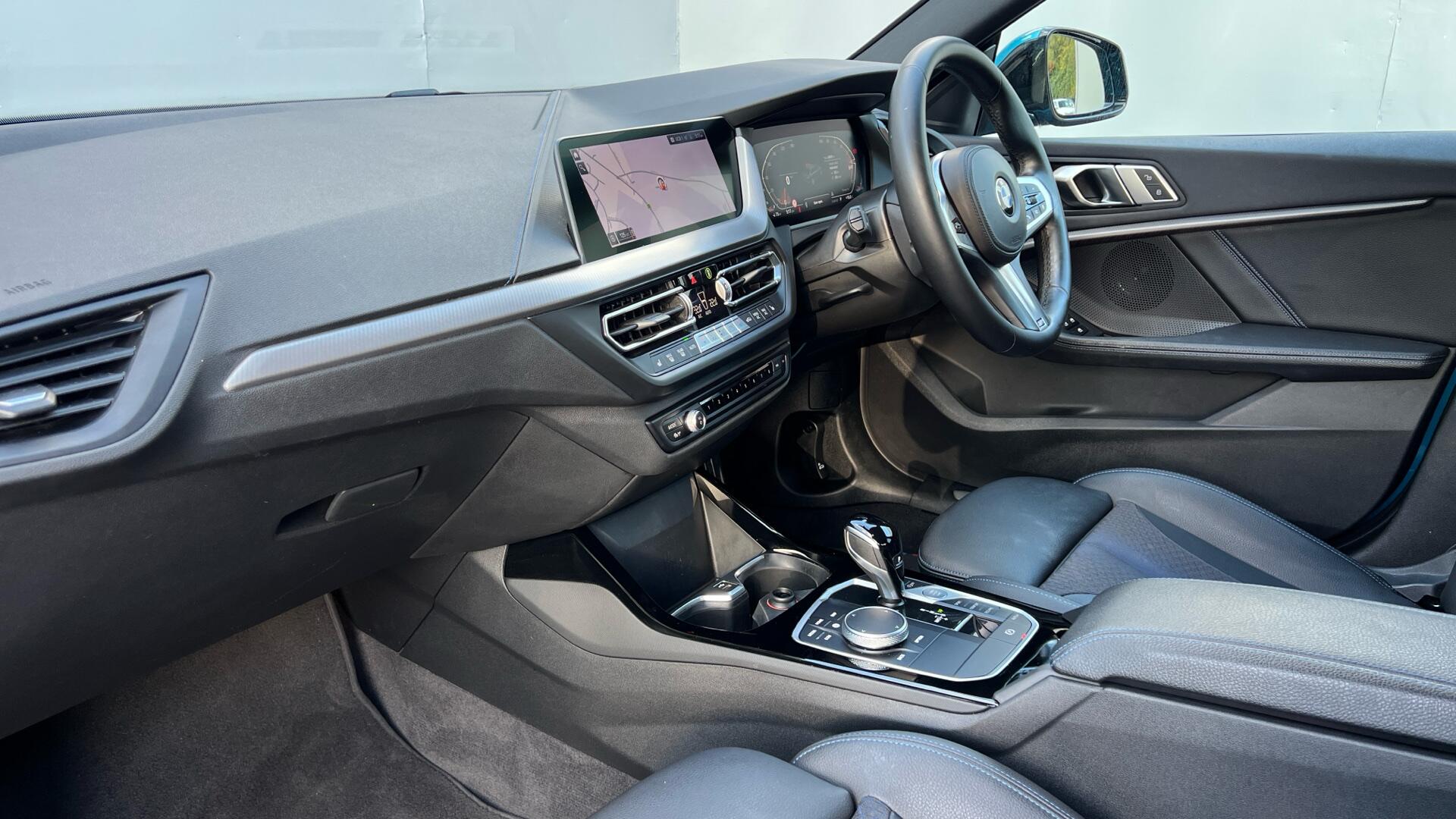 BMW 2 Series view 7