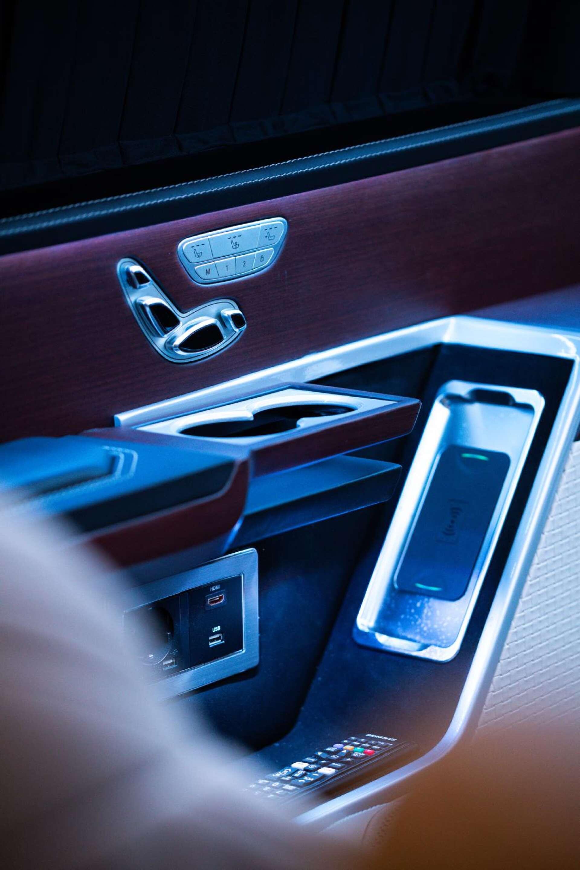 Mercedes-Benz V Class view 18