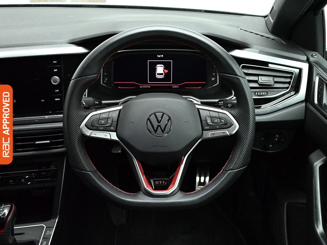 Volkswagen Polo view 9