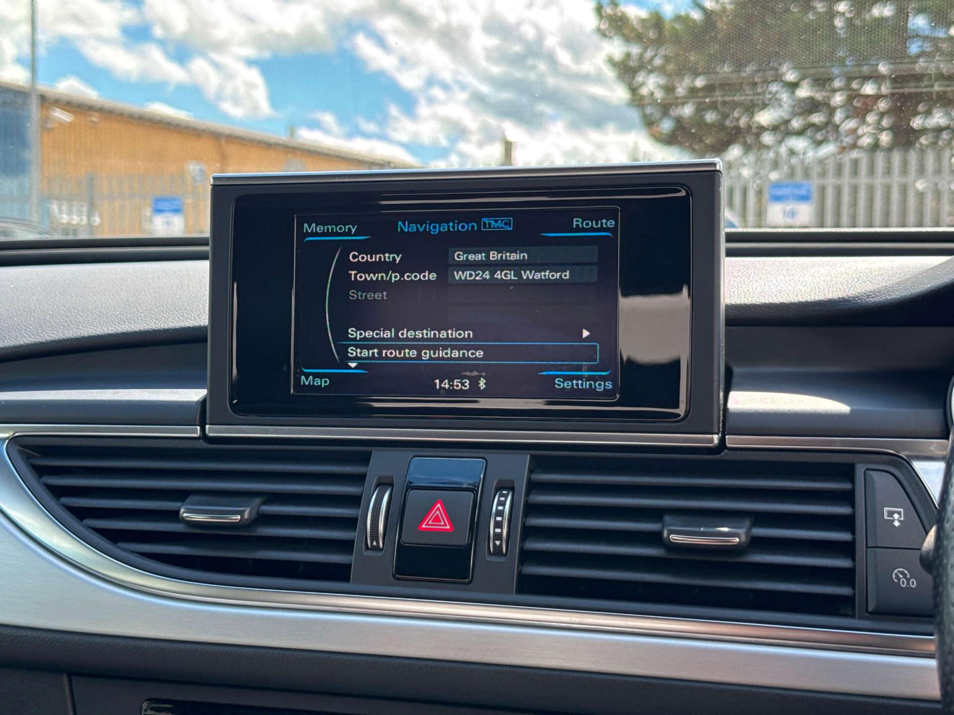 Audi A6 Saloon view 72