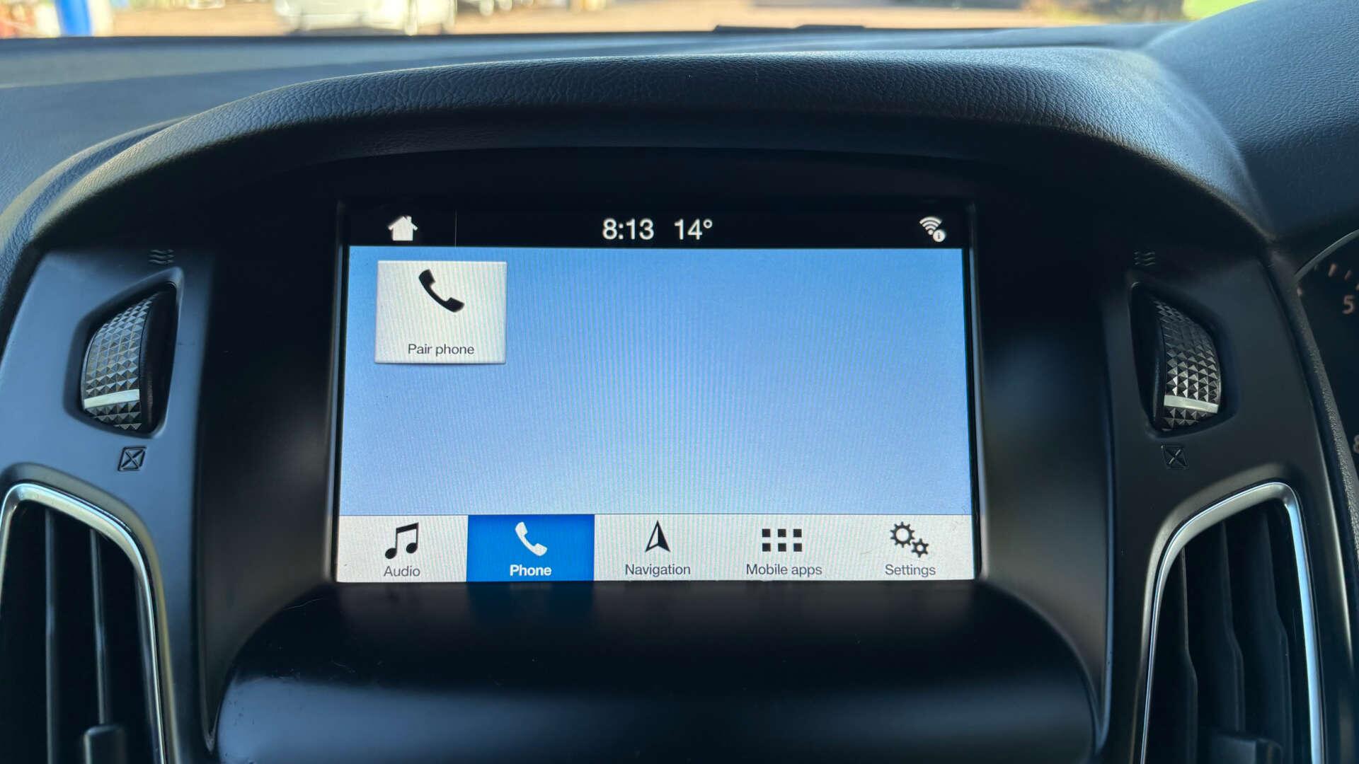 Ford Focus view 26