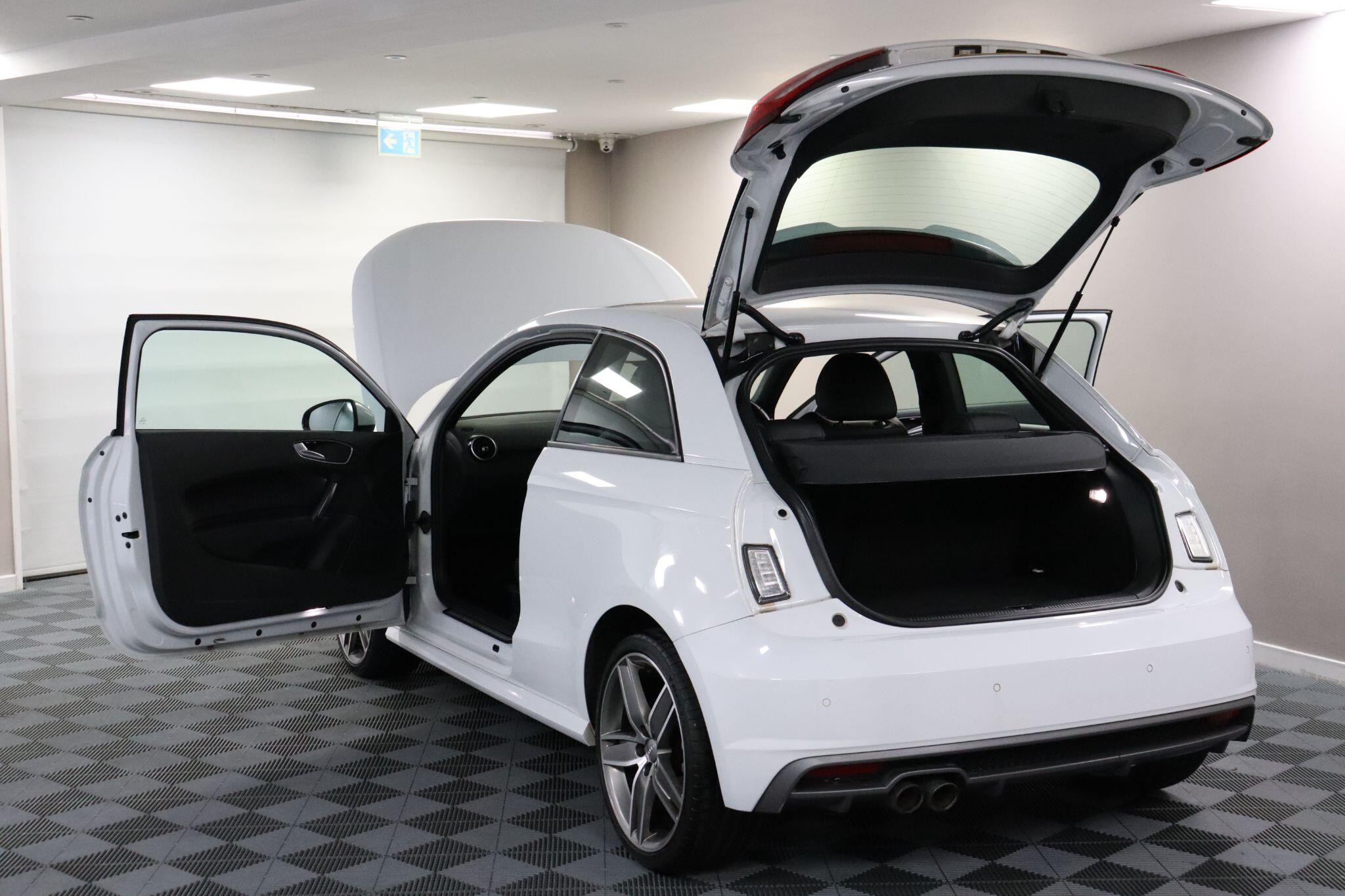 Audi A1 view 21