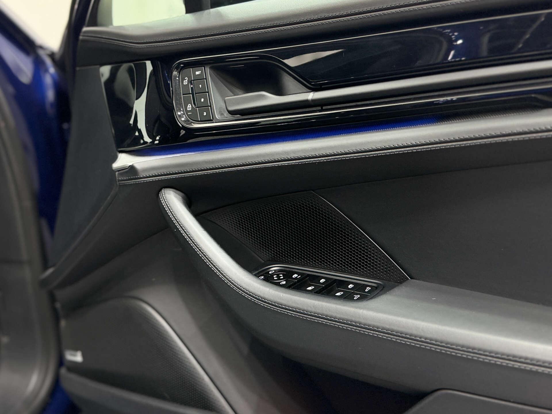 Porsche Panamera view 33
