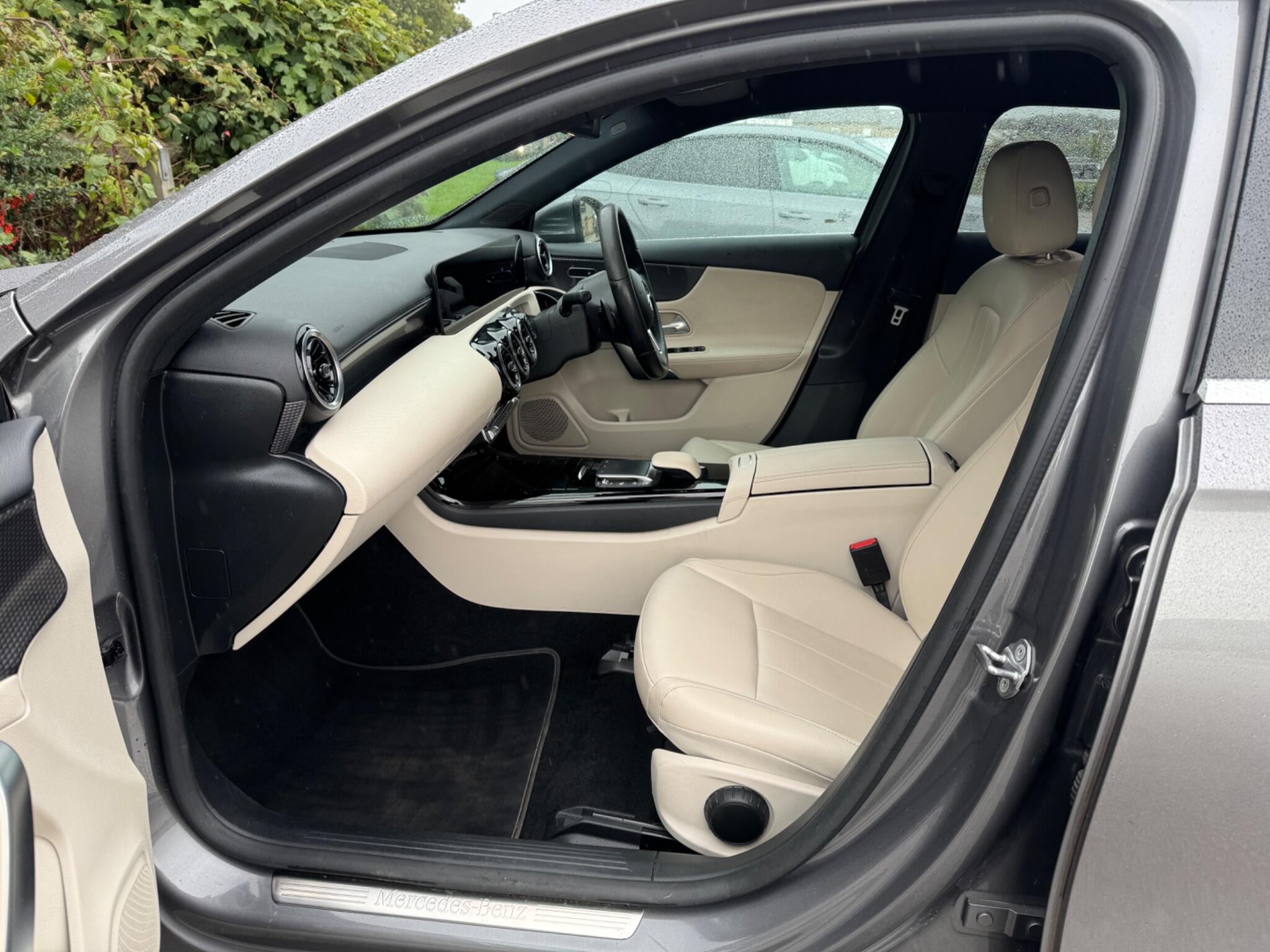 Mercedes-Benz A-Class view 39