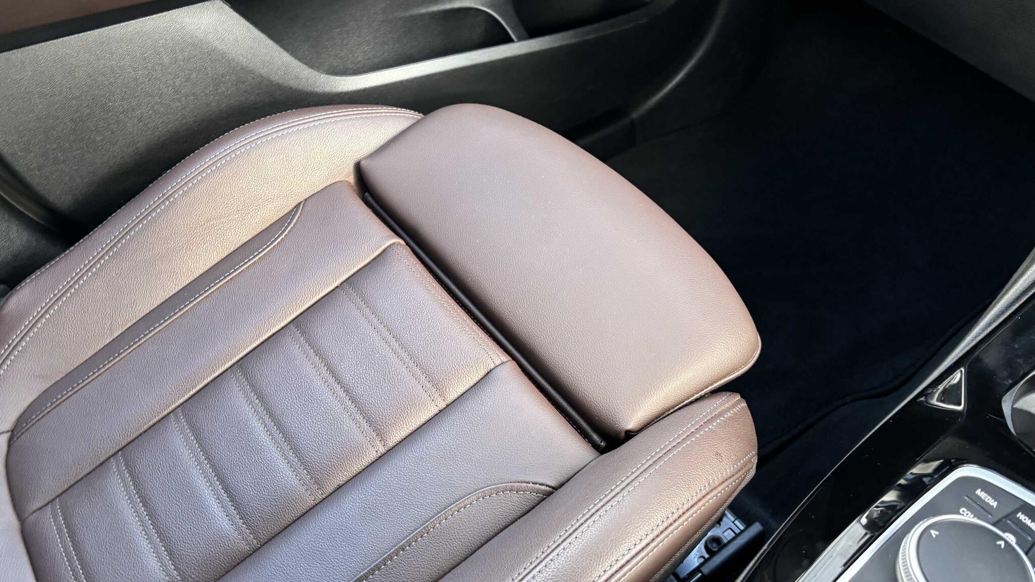 BMW X3 view 24