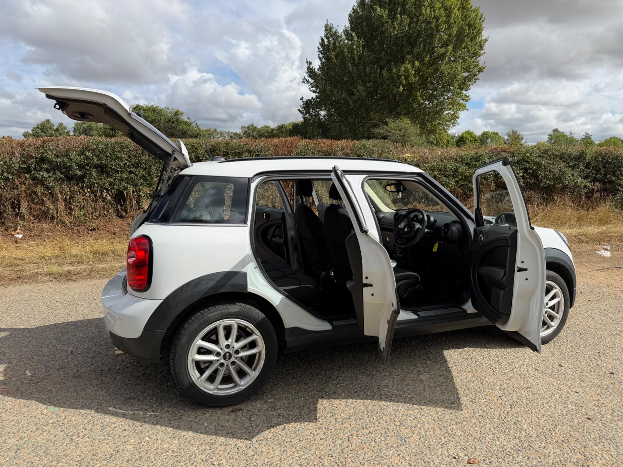 Mini Countryman view 39