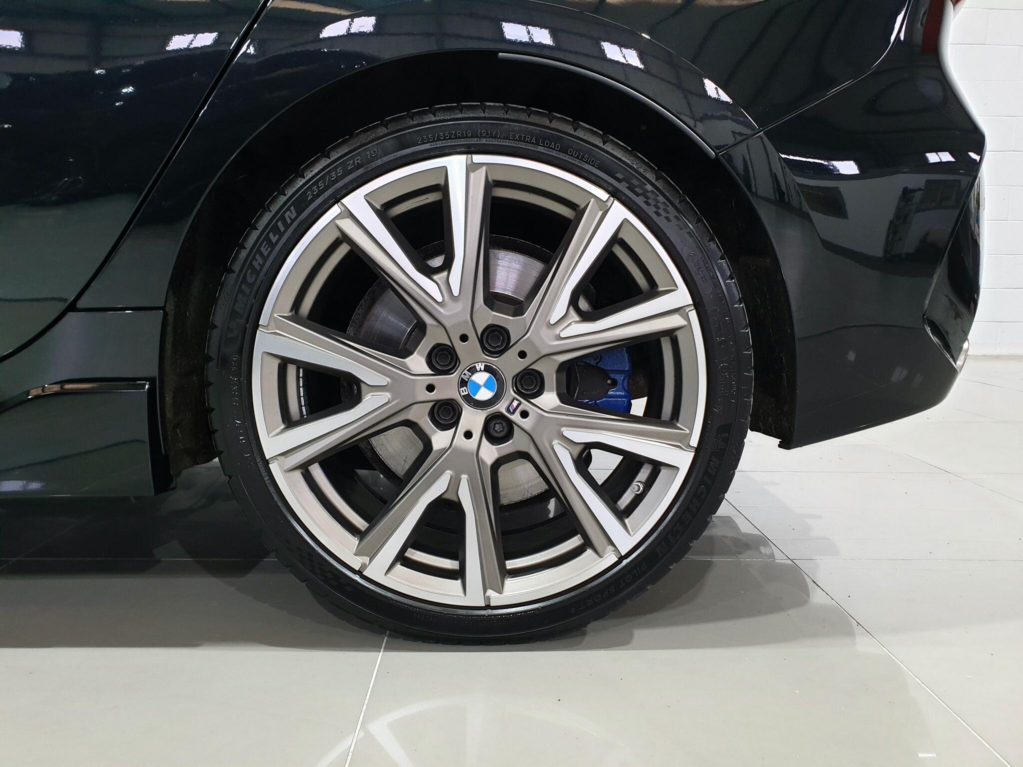 BMW 1 Series view 44